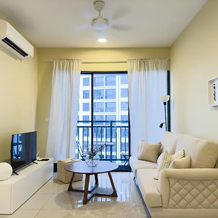 Instaworthy 3B2B 6 Pax - Free Wifi - Old Klang Road Apartment